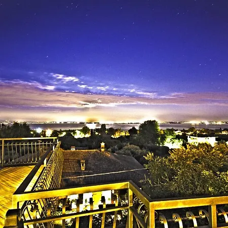Olivo Rooms Hotel *